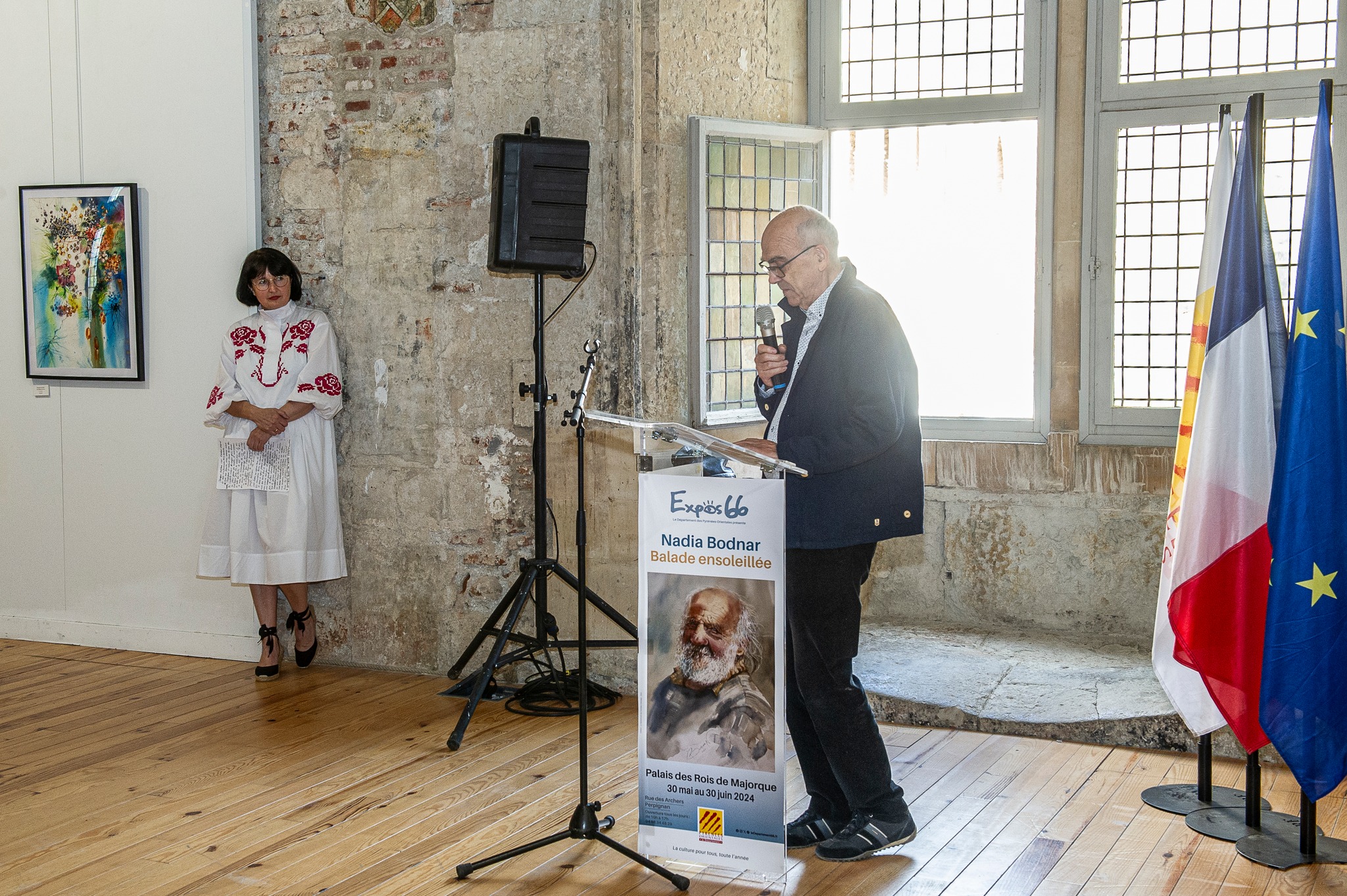 Photographie de l'accrochage au Palais des Rois de Majorque